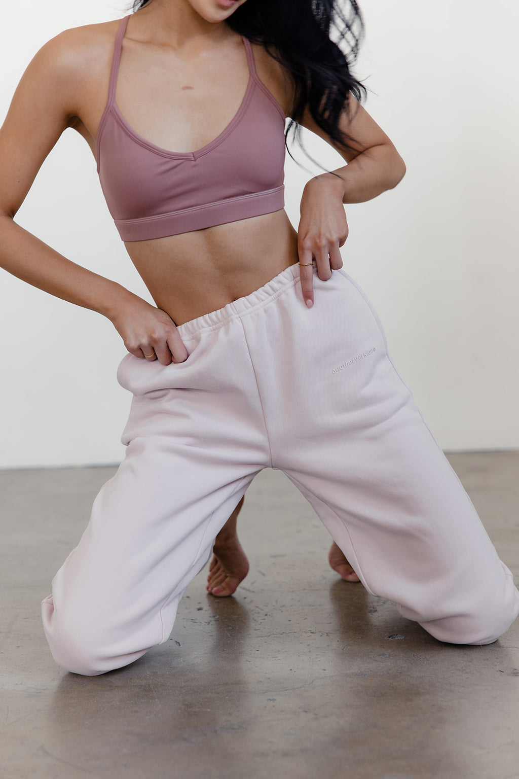 FLEECE FIT SWEATPANTS - LIGHT PINK