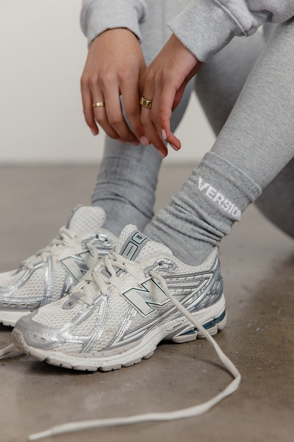 ANOTHER VERSION SOCKS - GREY