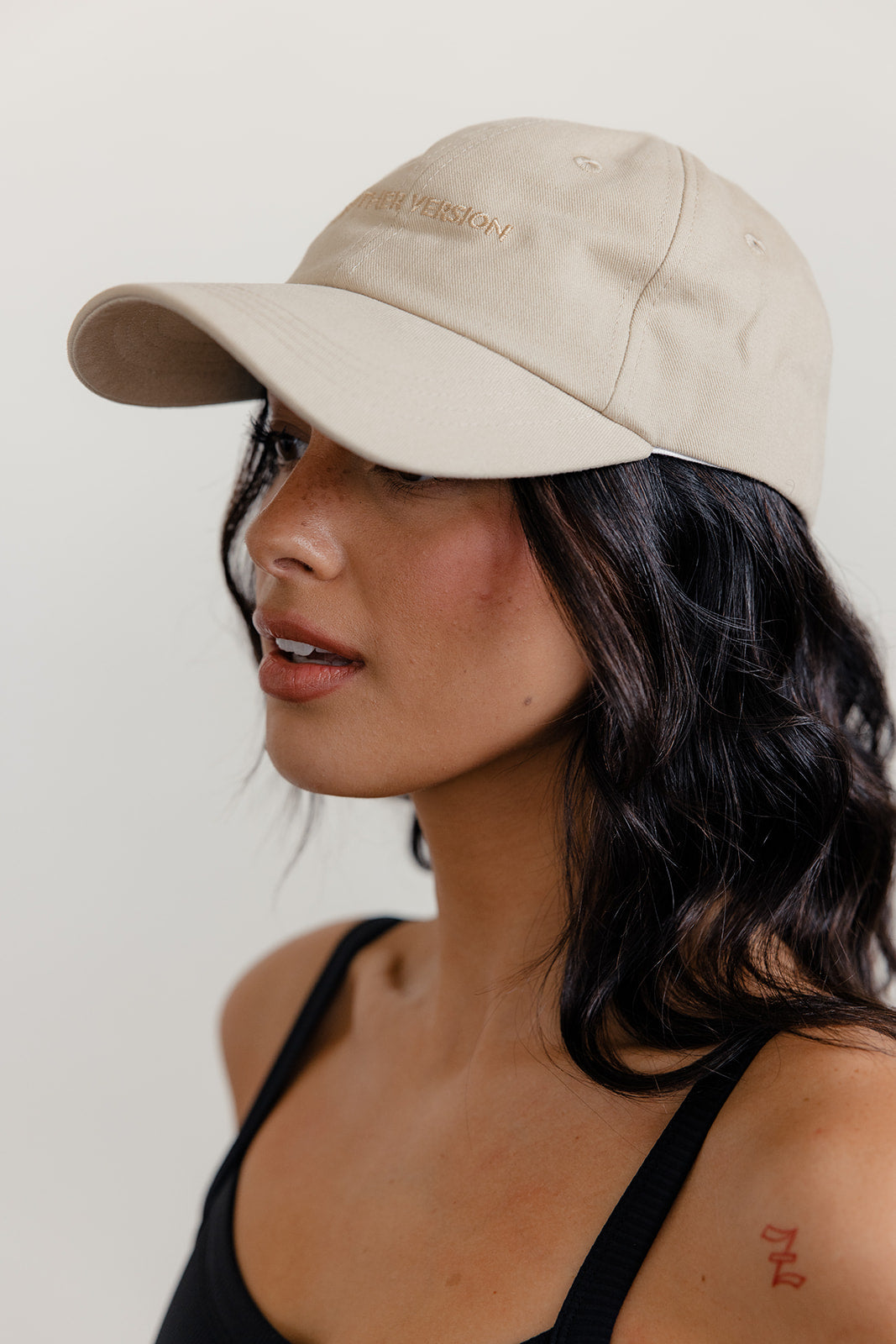 TONAL LOGO CAP - BEIGE