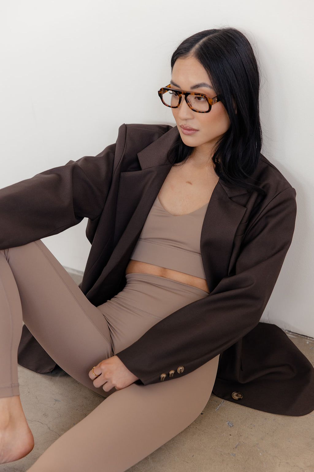 THE ULTIMATE BLAZER- DARK BROWN