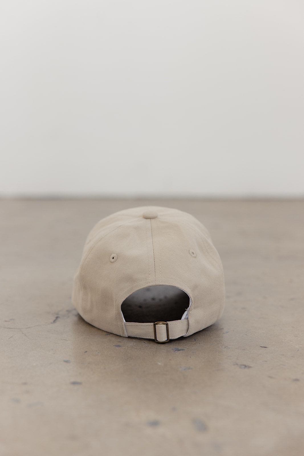 TONAL LOGO CAP - BEIGE