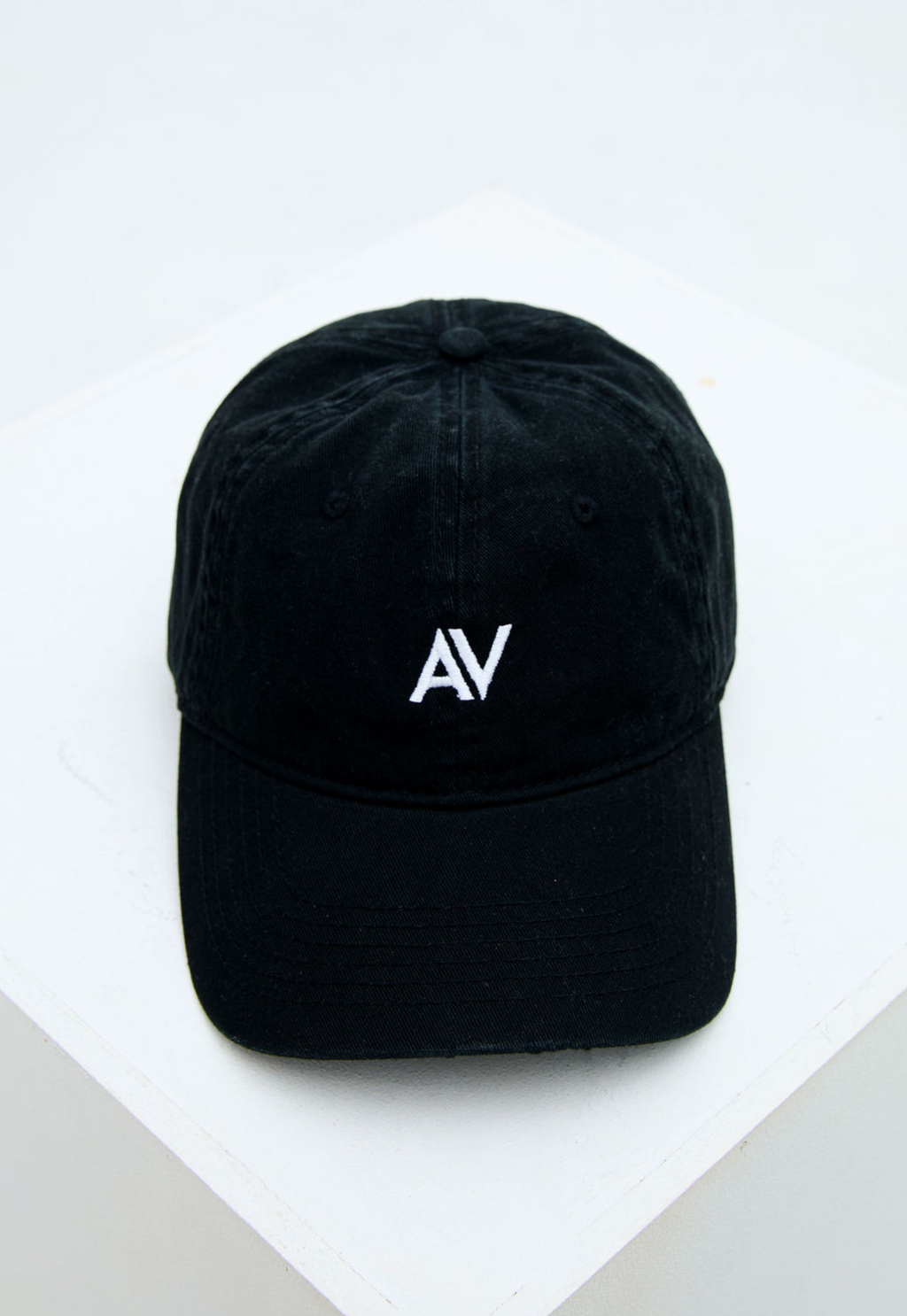 AV LOGO CAP - BLACK