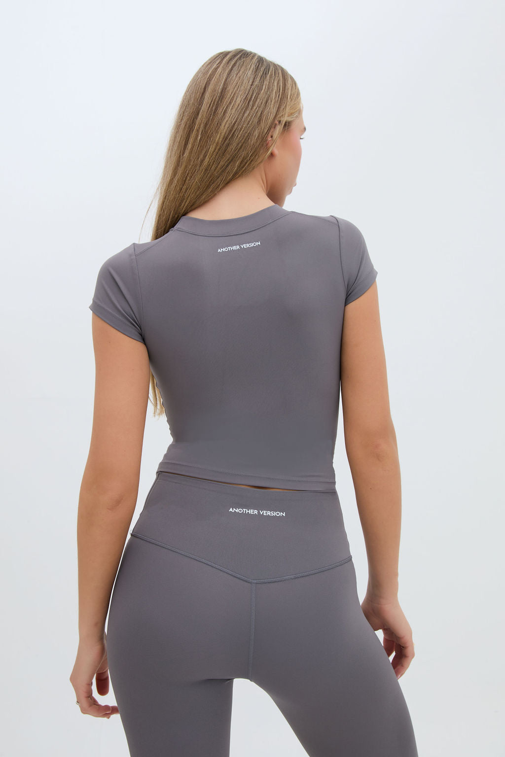 SECOND SKIN TEE - DUSK GREY