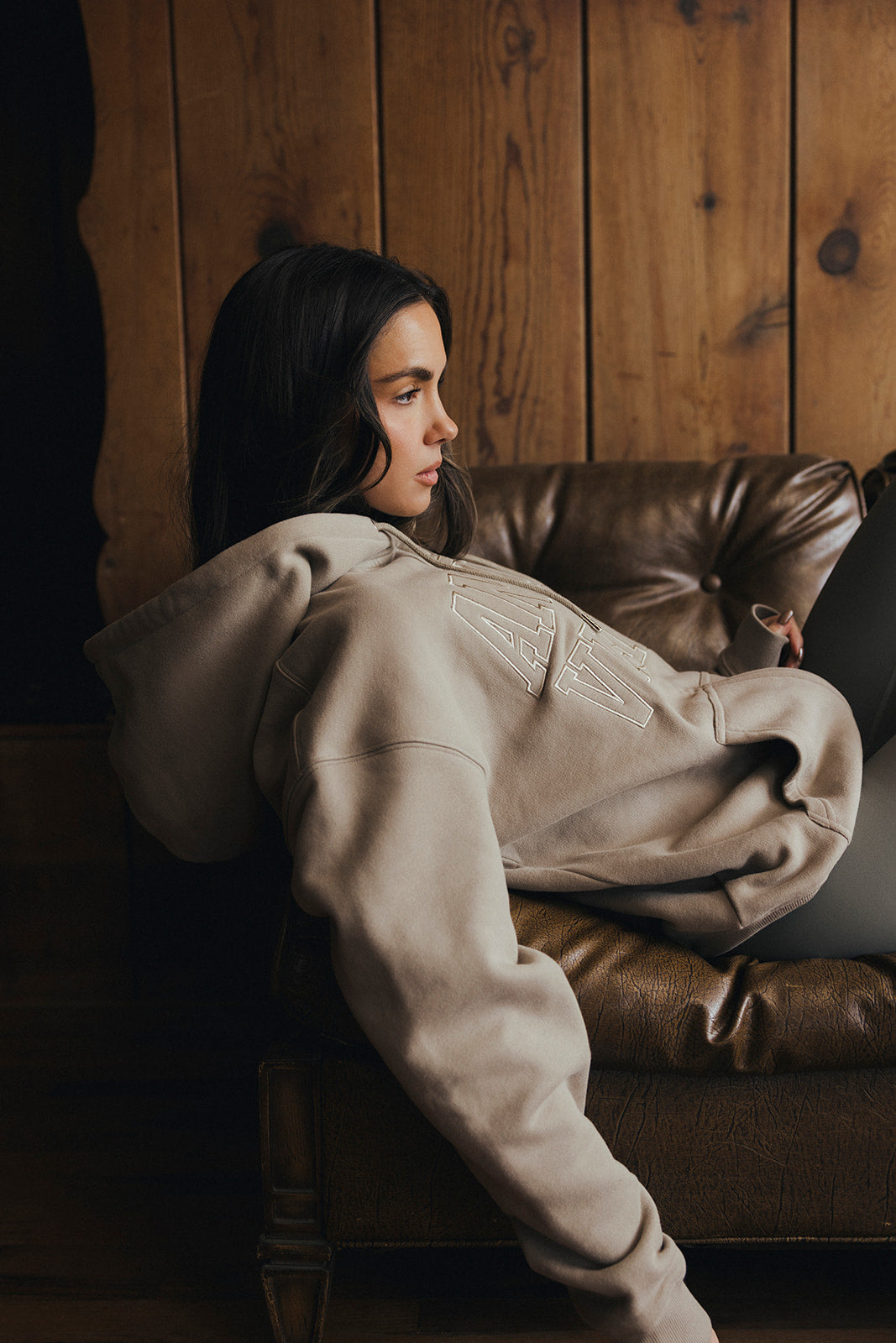 FLEECE FIT OVERSIZED FULL ZIP HOODIE - MINK